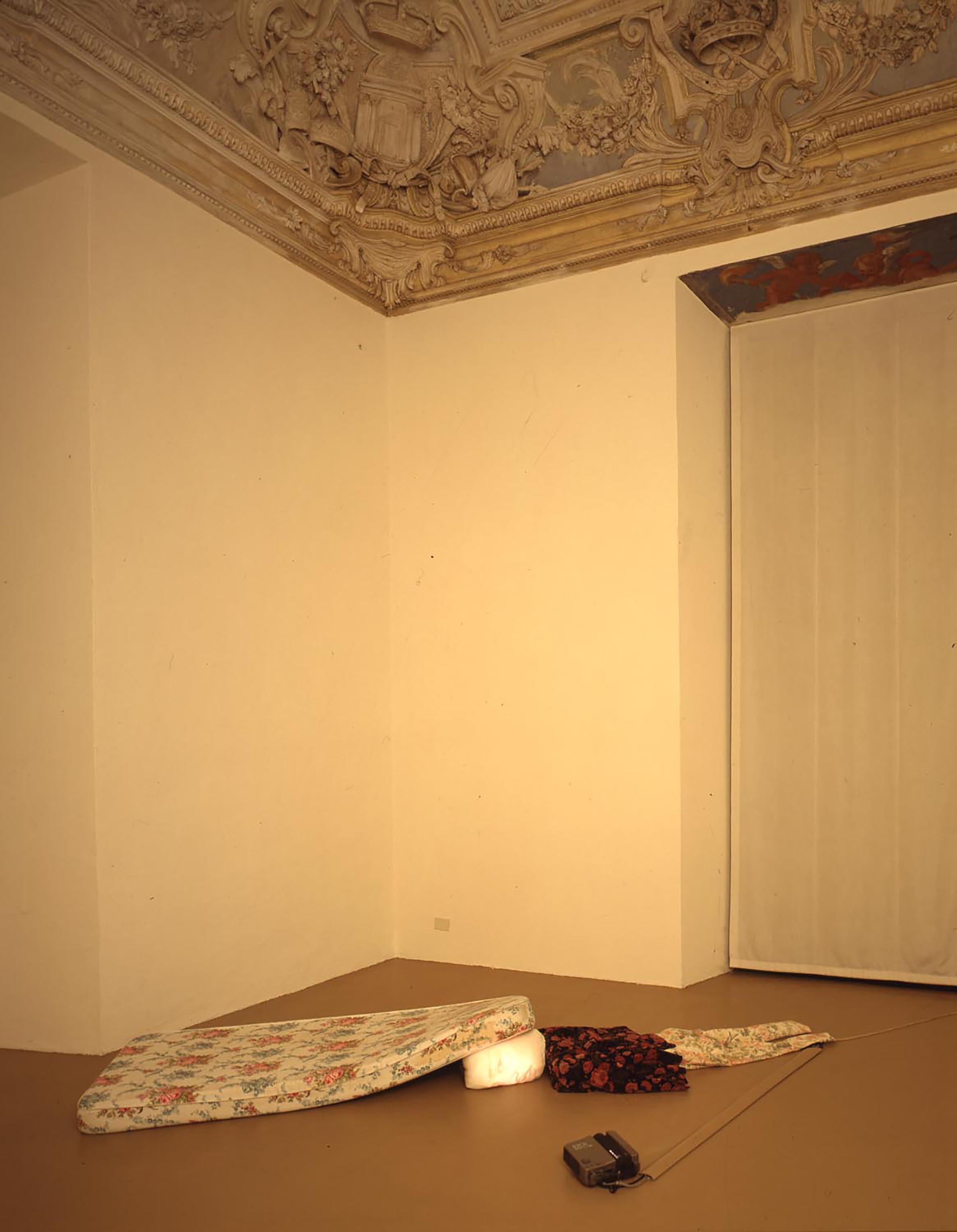 Tony Oursler, Getaway #2, 1994